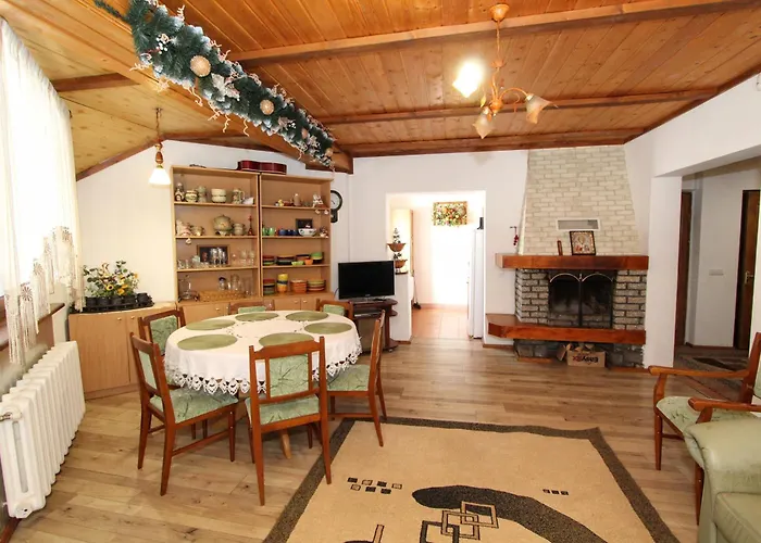 хуторянка Holiday home Tatariv
