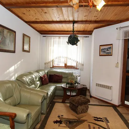 хуторянка *